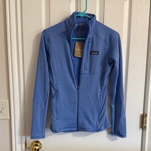 Patagonia Women's R1 Jacket 
Periwinkle Blue Zip-Up Utility Jacket